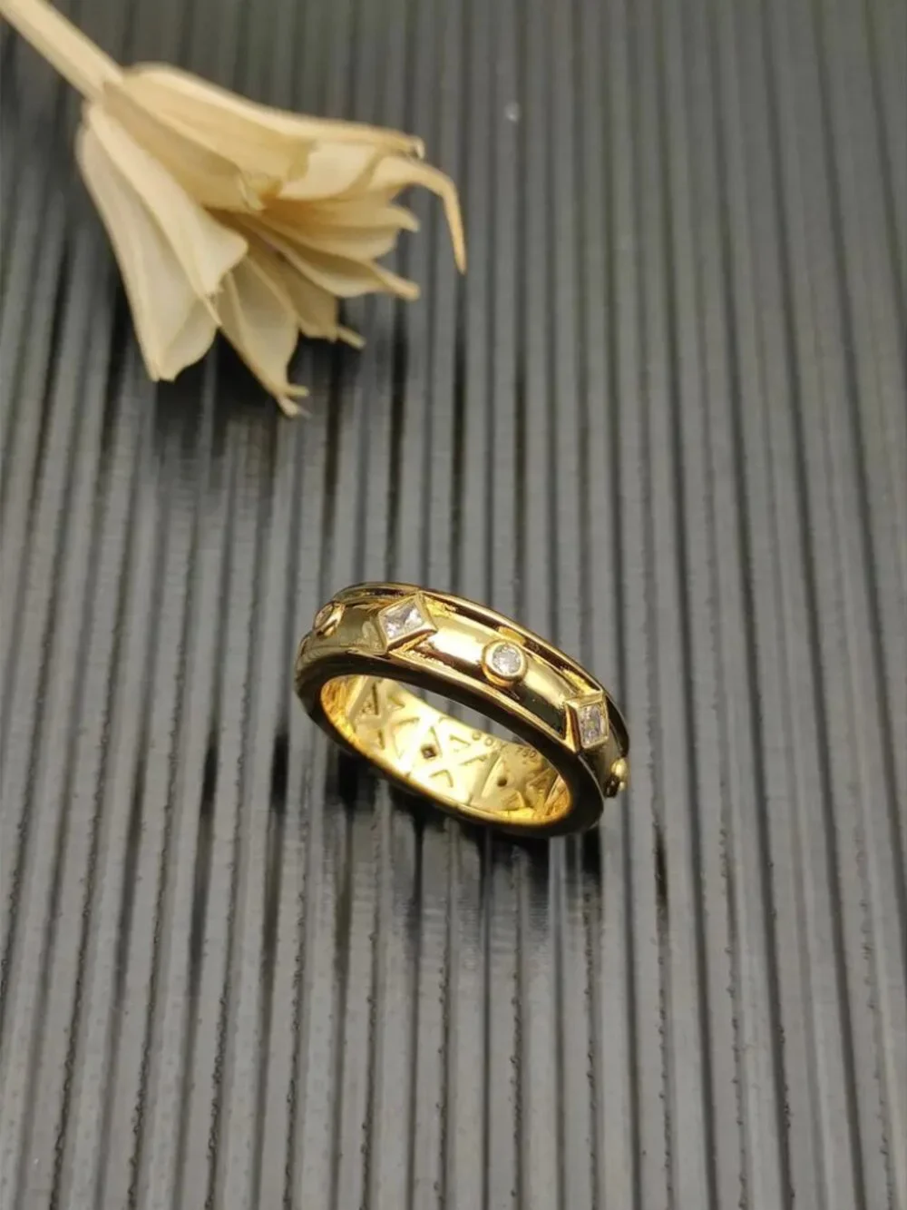 David Yurman gold ring with white diamonds
